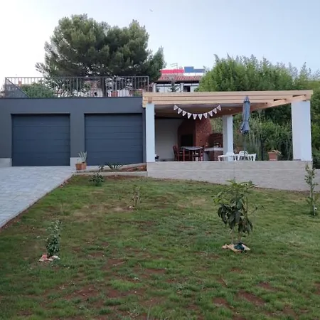 Apartament E&f, Veruda Porat, Free Parking