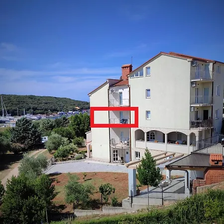 E&f, Veruda Porat, Free Parking Apartament